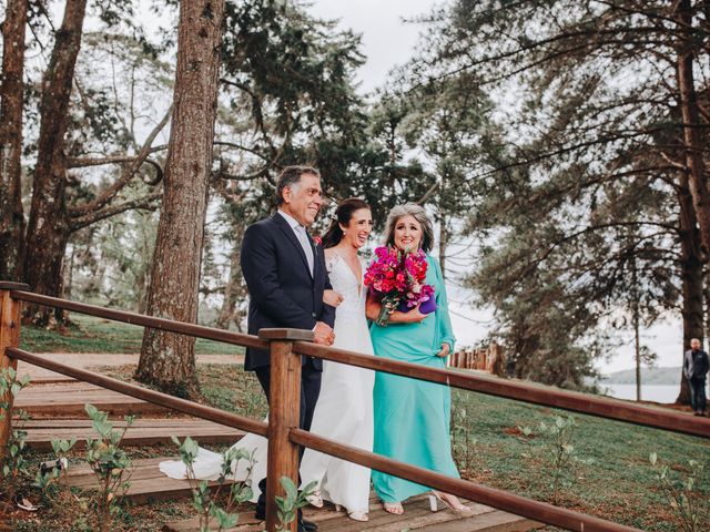 O casamento de Victor e Carolina em Campo Largo, Paraná 35