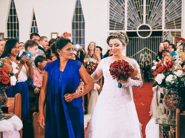 O casamento de Bruno e Carla Rejane em Samambaia, Distrito Federal 7