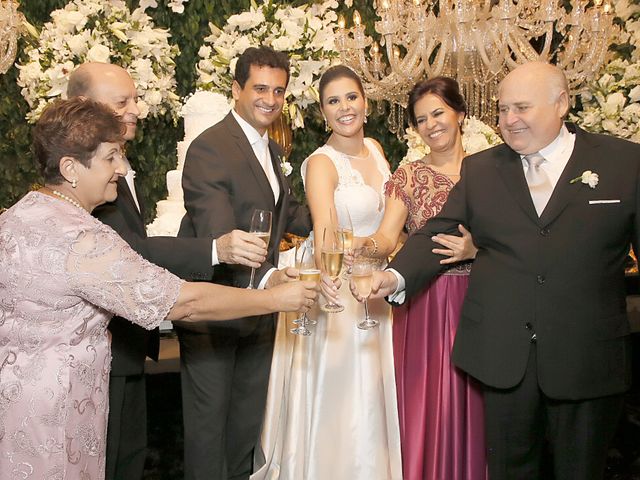 O casamento de André e Aline em Nova Lima, Minas Gerais 27