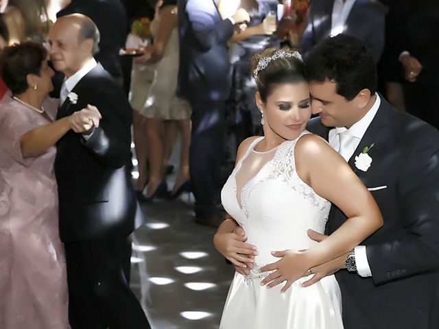 O casamento de André e Aline em Nova Lima, Minas Gerais 34