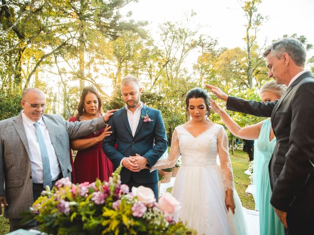 O casamento de Roger e Malu em Fraiburgo, Santa Catarina 24