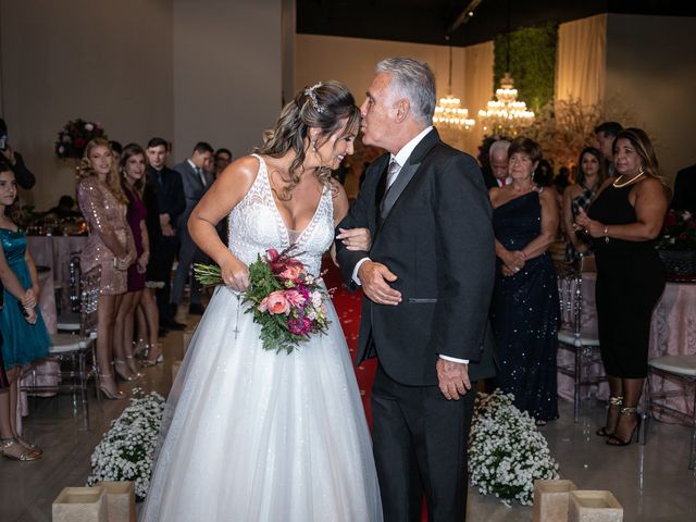 O casamento de Marcelo e Clarissa em Niterói, Rio de Janeiro 32