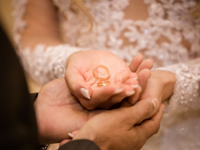 O casamento de Marcone e Fabiana em Belo Horizonte, Minas Gerais 44