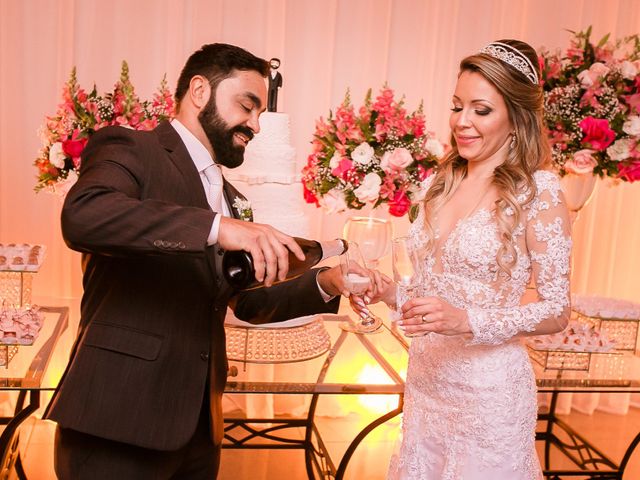 O casamento de Marcone e Fabiana em Belo Horizonte, Minas Gerais 62