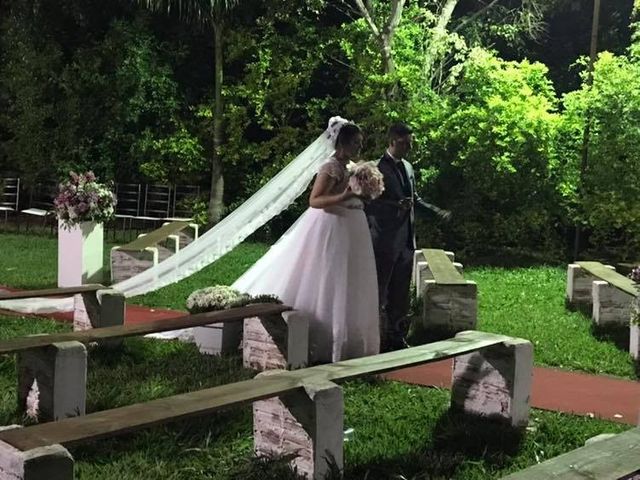 O casamento de Lucas e Michelle em Guapiaçu, São Paulo Estado 5