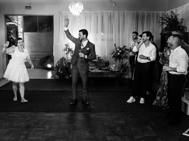 O casamento de Marcus Vinicius e Jeniffer em Barra do Ribeiro, Rio Grande do Sul 37