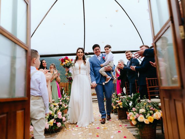 O casamento de Gabriel e Suély  em Governador Celso Ramos, Santa Catarina 3