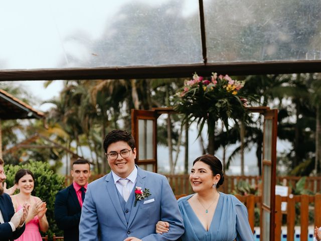 O casamento de Gabriel e Suély  em Governador Celso Ramos, Santa Catarina 15