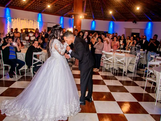 O casamento de Mateus e Thainara em São José dos Pinhais, Paraná 42