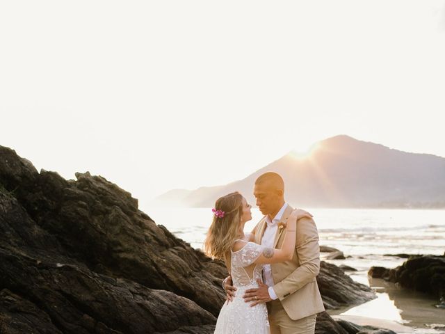 O casamento de Felipe e Fernanda em Maresias, São Paulo Estado 4