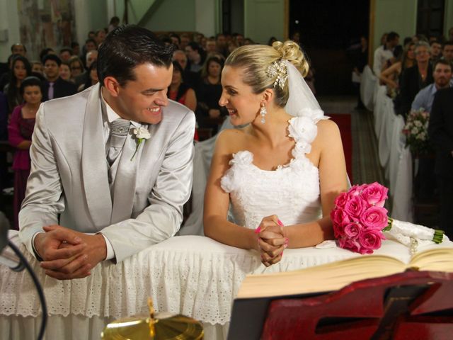 O casamento de Leonardo e Roberta em Caxias do Sul, Rio Grande do Sul 8