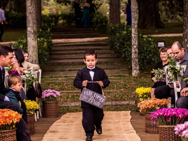 O casamento de Marcos e Priscila em Curitiba, Paraná 10