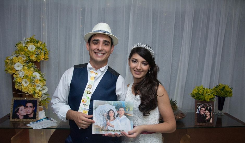 O casamento de Leandro e Daniele  em Barueri, São Paulo