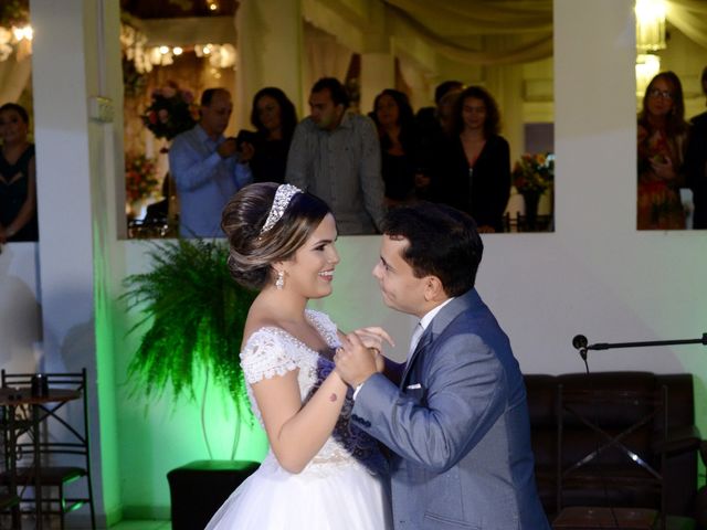 O casamento de Rômulo e Danielle em Vila Velha, Espírito Santo 67