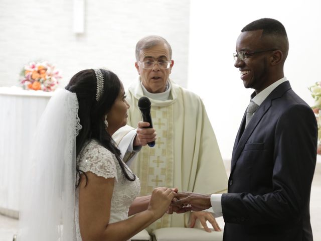 O casamento de Marcelo Henrique  e Lucia Aparecida  em Belo Horizonte, Minas Gerais 8
