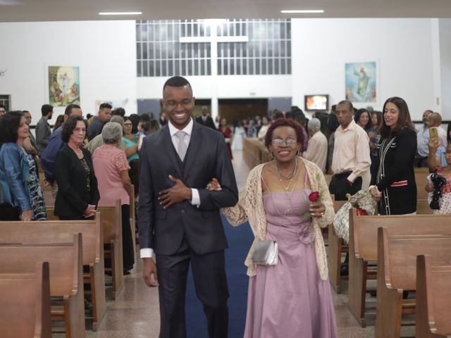 O casamento de Marcelo Henrique  e Lucia Aparecida  em Belo Horizonte, Minas Gerais 17