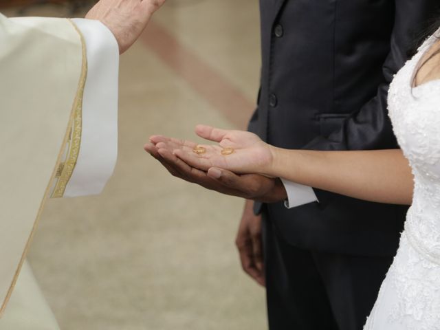 O casamento de Marcelo Henrique  e Lucia Aparecida  em Belo Horizonte, Minas Gerais 28