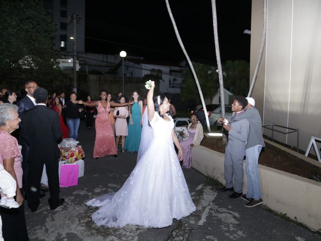 O casamento de Marcelo Henrique  e Lucia Aparecida  em Belo Horizonte, Minas Gerais 36