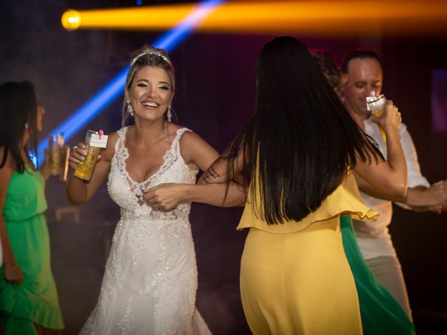 O casamento de Rodrigo e Daiane em Itapema, Santa Catarina 21