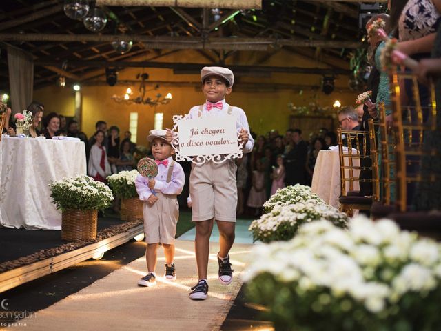 O casamento de Edson e Cristiane em Belo Horizonte, Minas Gerais 45