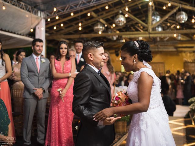 O casamento de Edson e Cristiane em Belo Horizonte, Minas Gerais 49