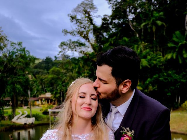 O casamento de Vitor e Ana Claudia em Joinville, Santa Catarina 27