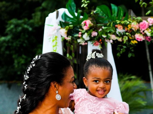 O casamento de Eric e Priscila em Bertioga, São Paulo Estado 1