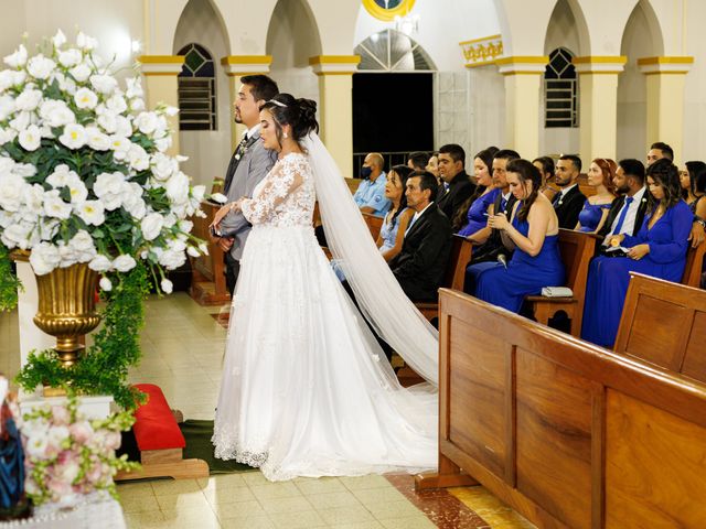 O casamento de Aline e Marlon em Felixlândia, Minas Gerais 14