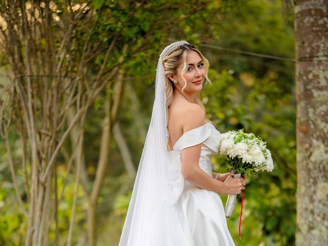 O casamento de Leonardo e Erika em Arujá, São Paulo Estado 10
