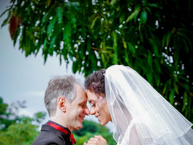 O casamento de Adilson e Viviane em Ubiratã, Paraná 42