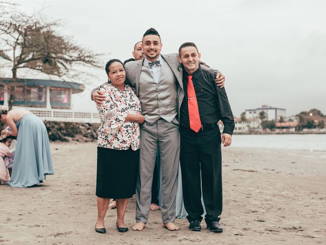 O casamento de Douglas e Gleyci em Itanhaém, São Paulo Estado 43