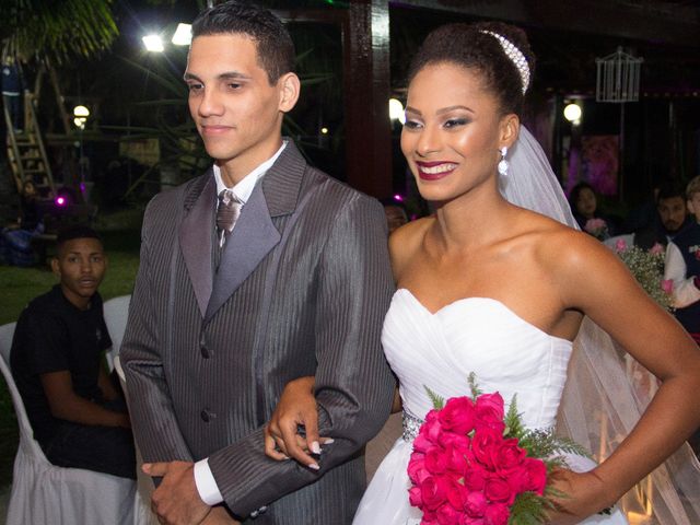 O casamento de Evanildo e Paloma em Cabo Frio, Rio de Janeiro 32