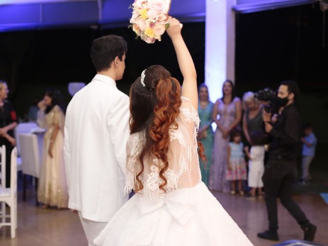O casamento de Paulo Murilo e Silbely  em Goiânia, Goiás 21