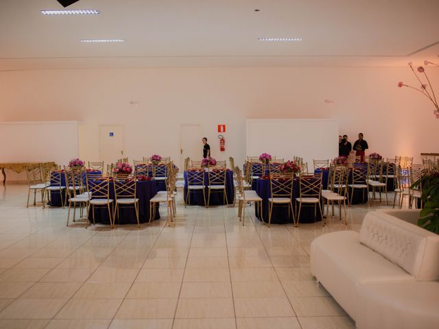 O casamento de Douglas e Roberta em Belo Horizonte, Minas Gerais 12