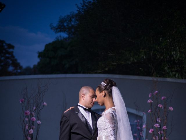 O casamento de Alex  e Simone em Itapevi, São Paulo Estado 32