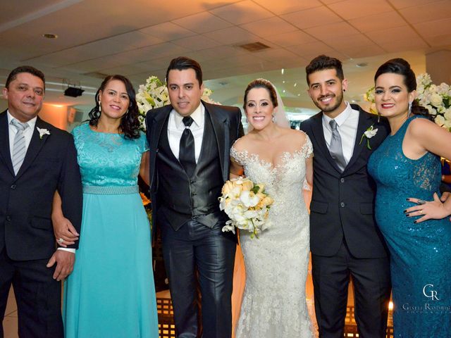 O casamento de André e Giselle em Belo Horizonte, Minas Gerais 87