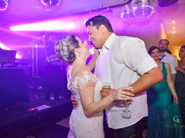 O casamento de André e Giselle em Belo Horizonte, Minas Gerais 128