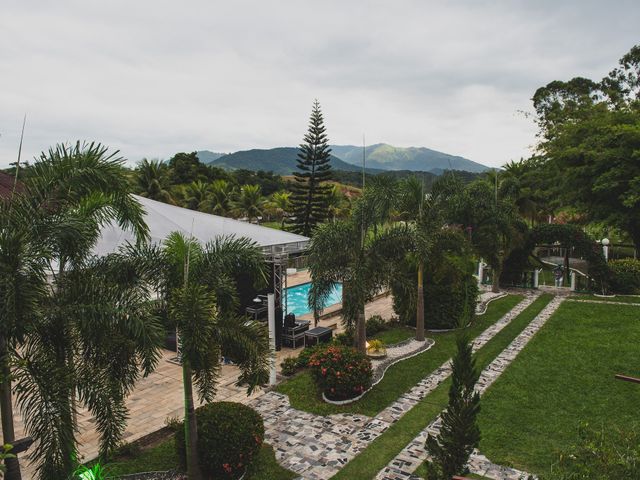 O casamento de Lucas e Caroline em Rio Bonito, Rio de Janeiro 18