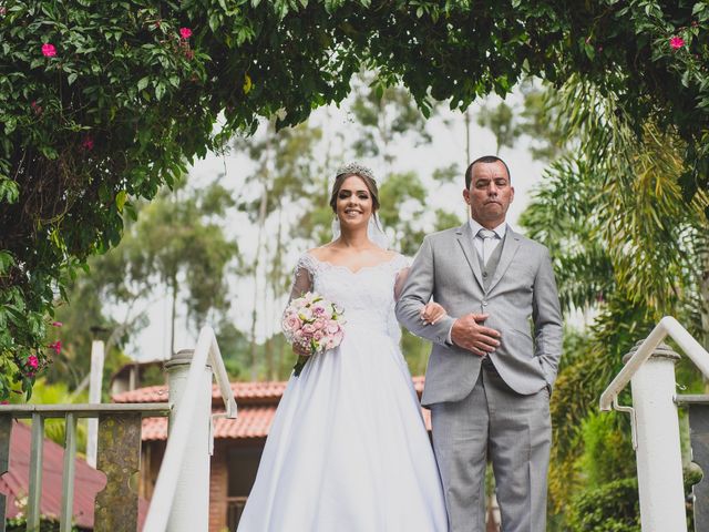 O casamento de Lucas e Caroline em Rio Bonito, Rio de Janeiro 28