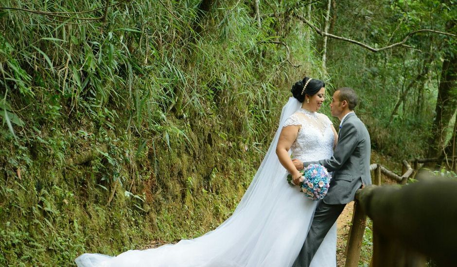 O casamento de Thiago e Karine em Contagem, Minas Gerais