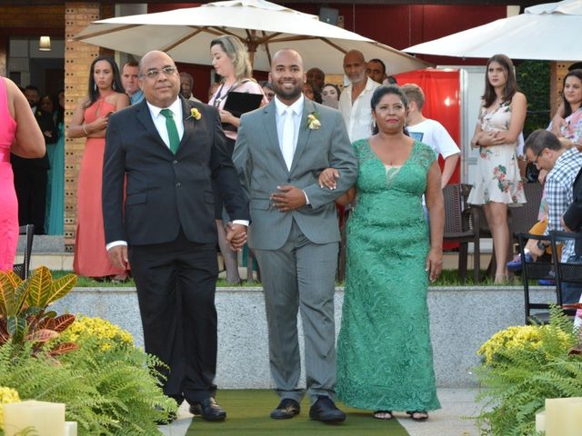 O casamento de Aline e Alexandre em Betim, Minas Gerais 8