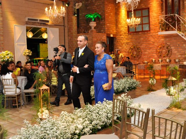 O casamento de André e Flávia em Paulista, Pernambuco 17