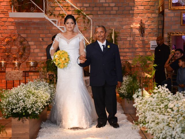 O casamento de André e Flávia em Paulista, Pernambuco 22