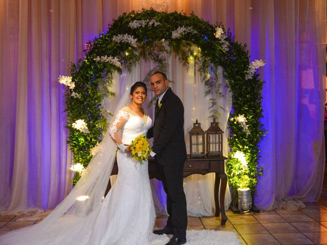 O casamento de André e Flávia em Paulista, Pernambuco 34