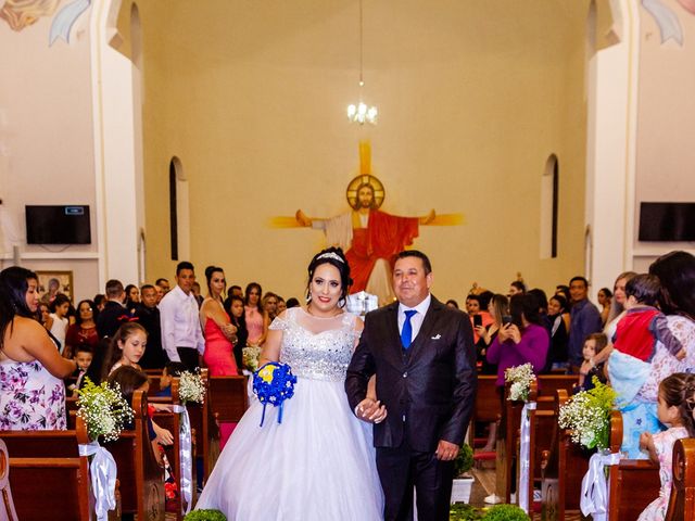 O casamento de Vilmar e Tatiane em Agudos do Sul, Paraná 4