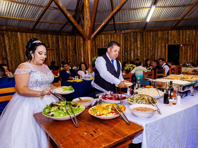 O casamento de Vilmar e Tatiane em Agudos do Sul, Paraná 20