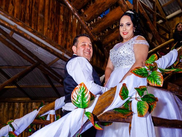 O casamento de Vilmar e Tatiane em Agudos do Sul, Paraná 23