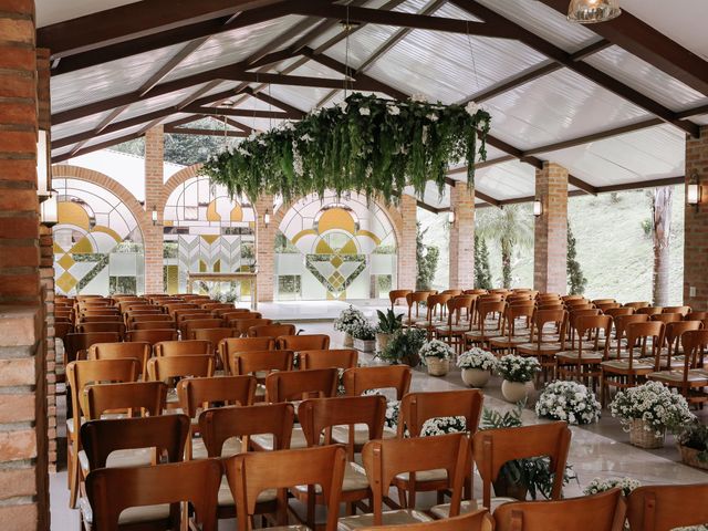 O casamento de Caio e Alenia em Mairiporã, São Paulo Estado 35