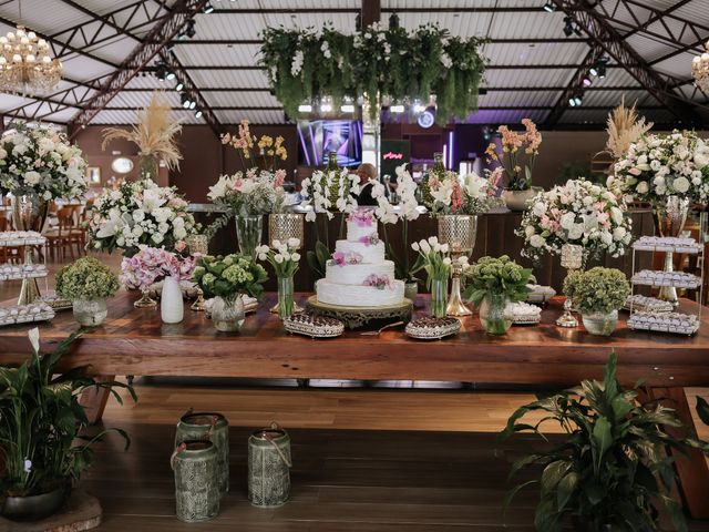 O casamento de Caio e Alenia em Mairiporã, São Paulo Estado 41