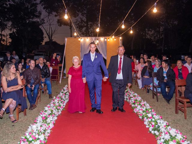 O casamento de Celina e Heliton em Dourados, Mato Grosso do Sul 28